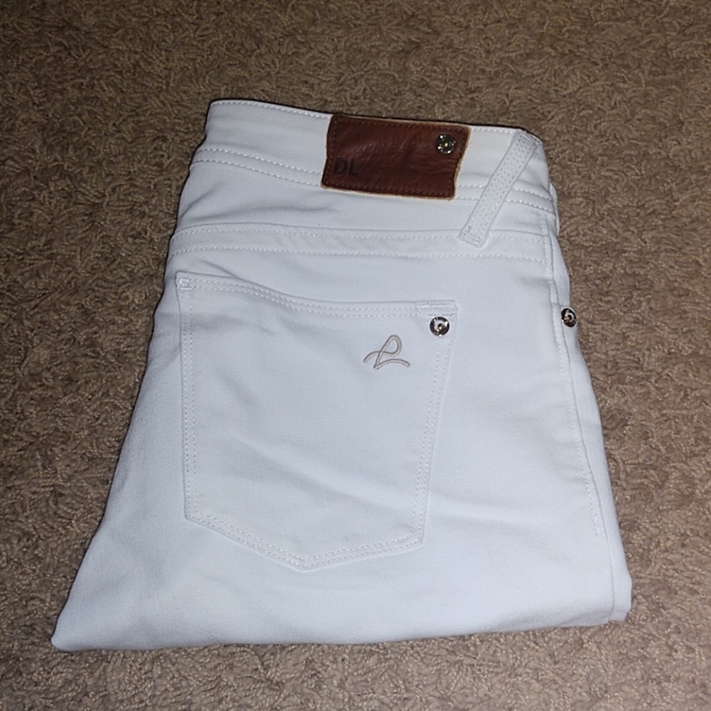 DL1961 White Jeans--like new!